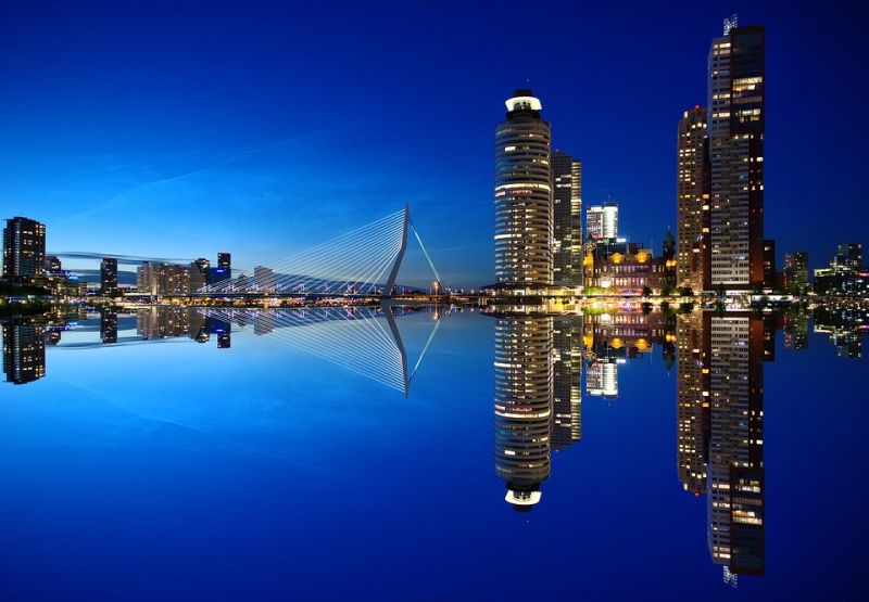 rotterdam-1598418_960_720.jpg